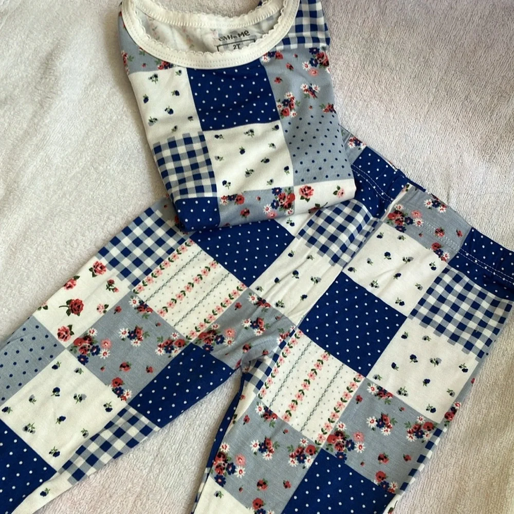 Two sets of flowered size 2 T pajamas. Lightweight & cooler sleeping. - Picture 5 of 11